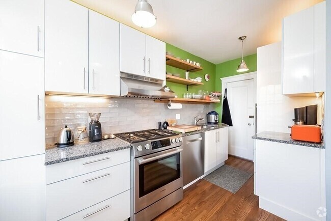 Building Photo - 4 Washington Ave Unit 18 Rental