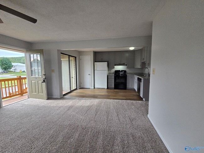 Photo - 12100 Carriage Ct SE Unit D