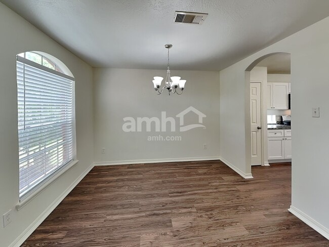 Photo - 6027 Coventry Falls