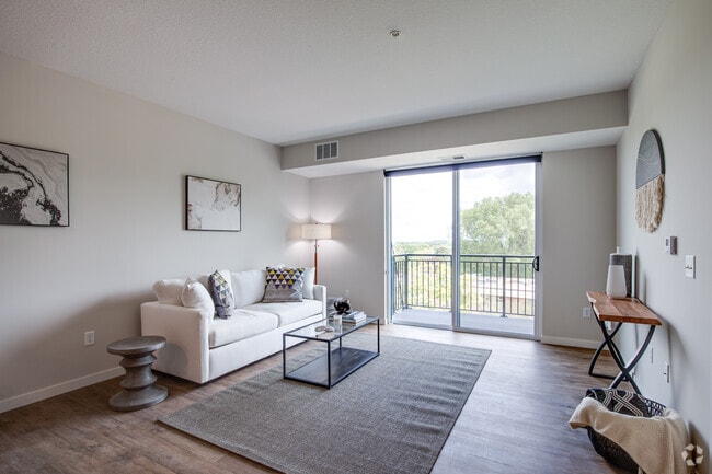 1BR, 1BA - 743SF - Merino