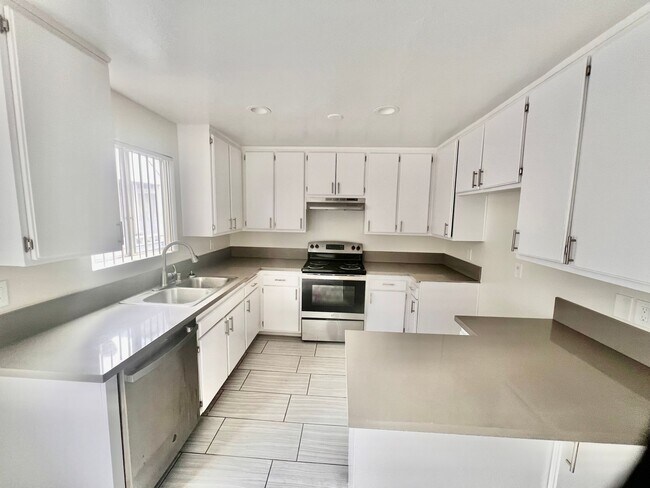 Photo - Commerce Terrace