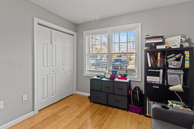 Photo - 1710 Charles St