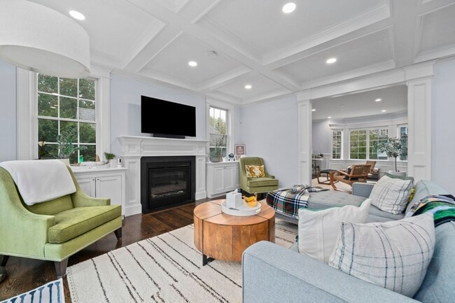 11 Woodhaven Rd