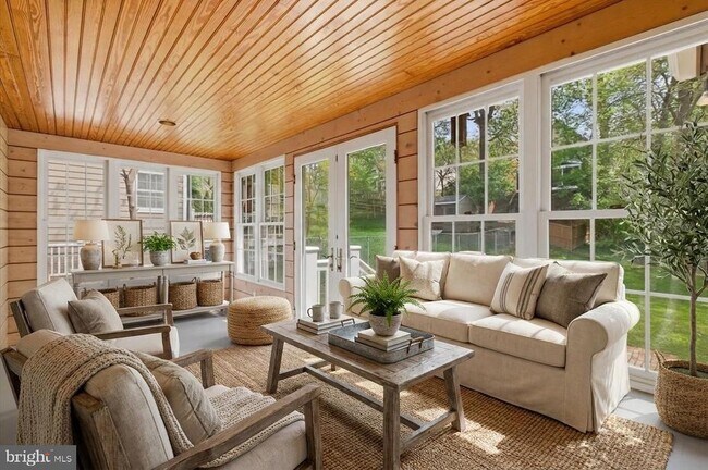 Photo - 5736 8th Rd N