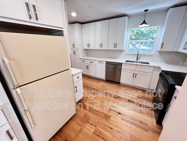 Photo - 7521 Eaton St