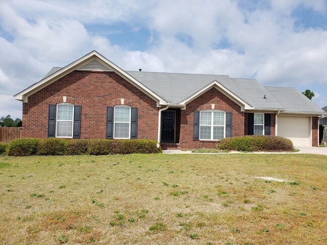 Building Photo - Nice 3 BD/ 2 BA Home