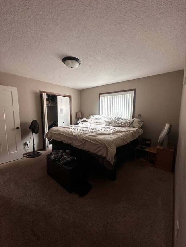 Photo - Your Spacious Andover Retreat