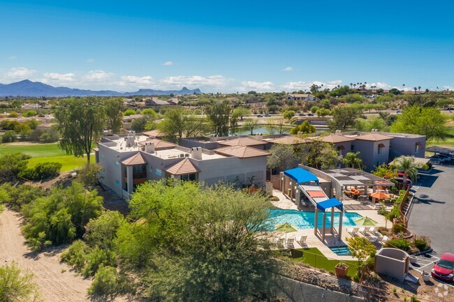 Building Photo - Golf Villas Apartments
