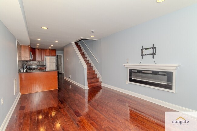 Photo - 2343 McElderry St