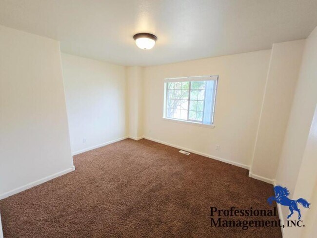 Photo - 5 bedroom in Billings MT 59105
