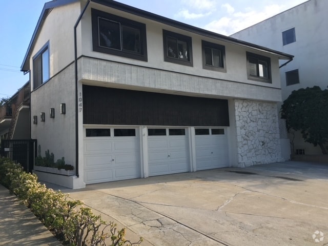 Building Photo - 1047 Lincoln Rental