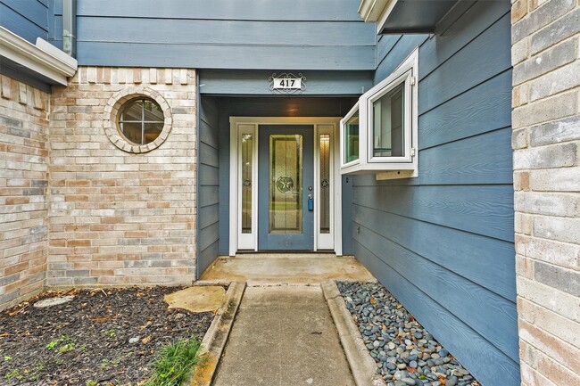 Photo - 417 W Hillary Cir