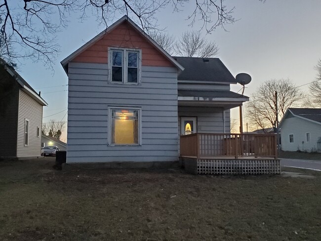 Photo - 104 NW 2nd St