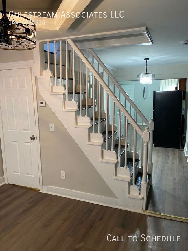 Photo - 1817 McHenry St