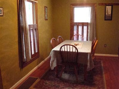 Photo - 8312 Lake Ave