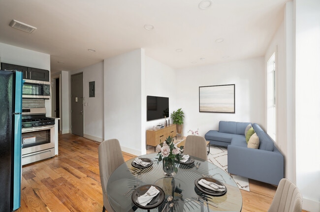 Photo - 838 Freeman St