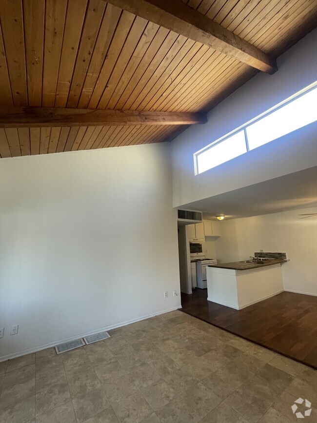Building Photo - 8601 International Ave Unit 253 Rental