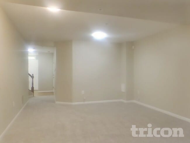 Photo - 1711 Crimson Pl