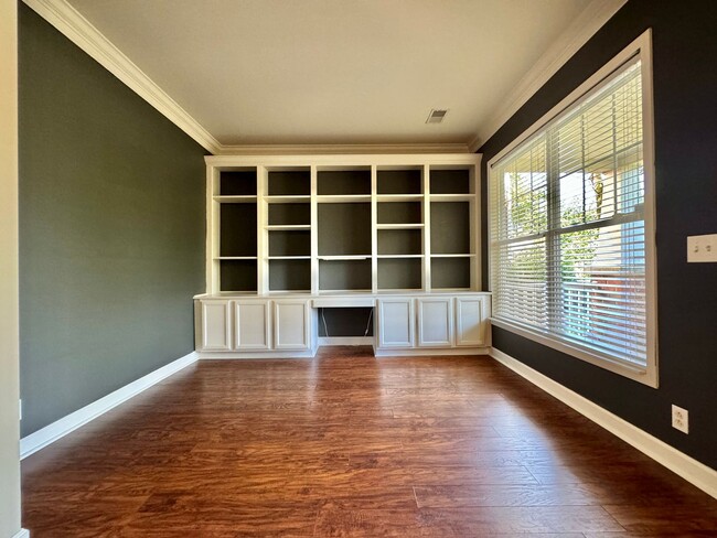 Photo - 3 Bed, 2 Offices, 2.5 Bath w/ 2 Car Garage...