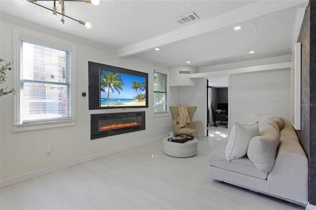 Photo - 2826 Marlette St