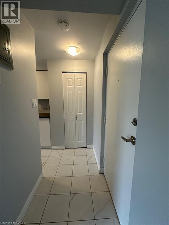 Photo - 15 Mowat Blvd Unité 4