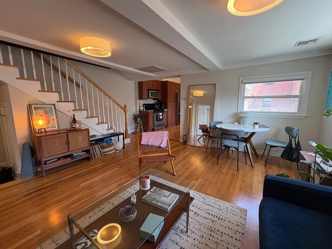 Photo - 89 Thorndike St Unit 3