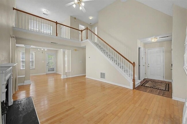 Photo - 2025 Baramore Oaks Dr