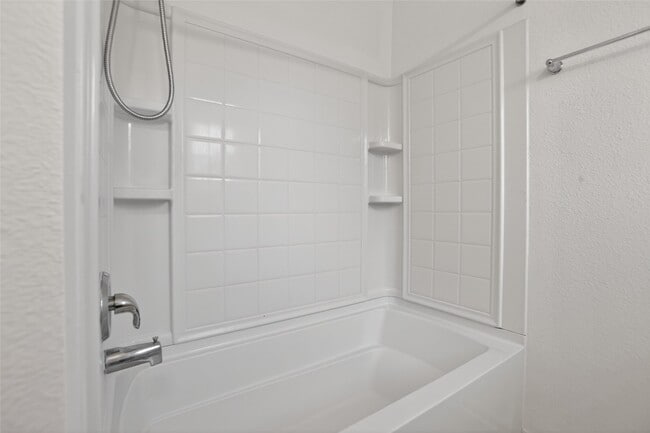 Photo - 1618 Grable Cove Ln