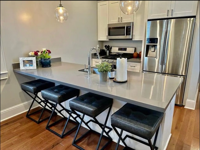 Photo - 1910 Washington Ave