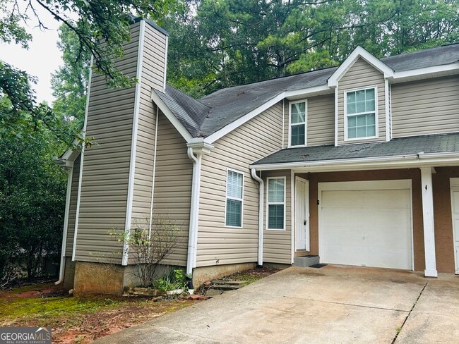 Building Photo - 207 Hillcrest Dr