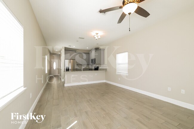 Photo - 421 N Finley Ave