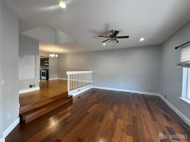 Photo - 16 Dawn Ct