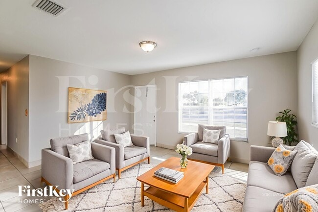 Photo - 1231 NE 214th St