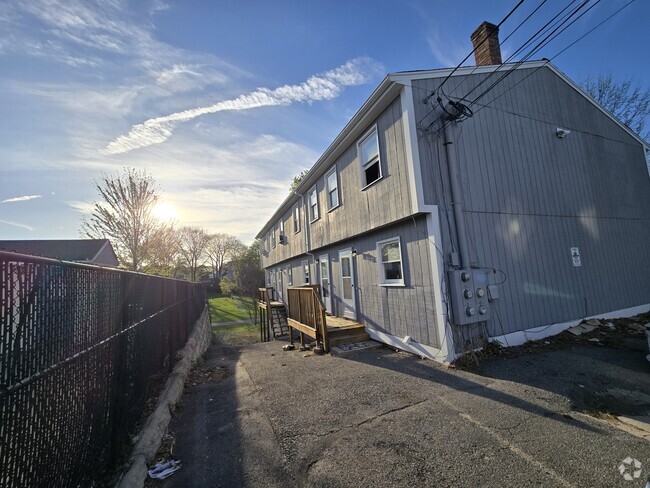 Building Photo - 157 3rd St Unit 3 Rental