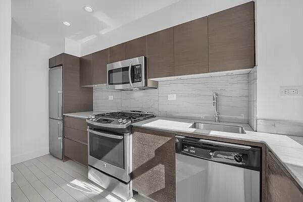 Photo - 45 Park Ave Unit 7B