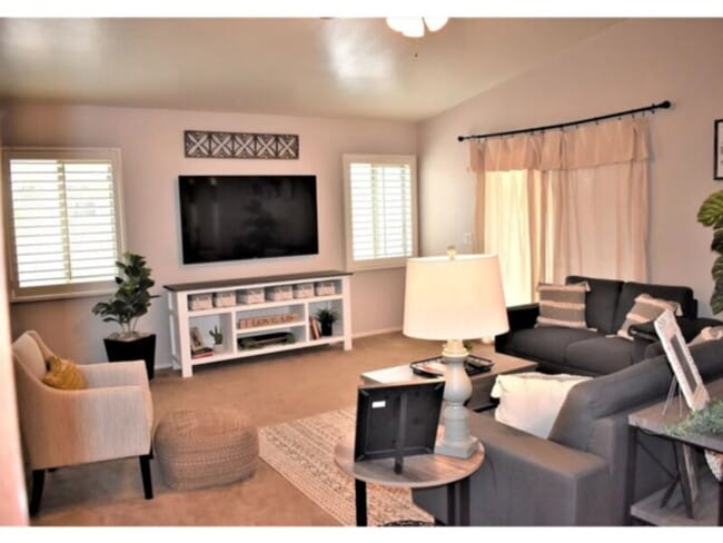 Photo - beautiful 4BD/2BA contemporary home