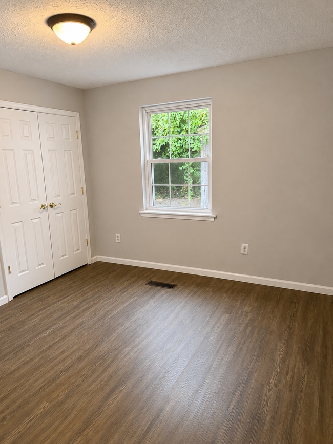 Photo - 218 Glass Ave