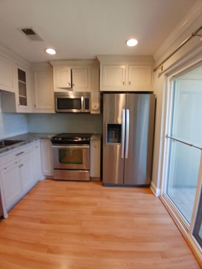 Photo - 2nd Floor Condo Near Dallas North Tollway & Keller Springs