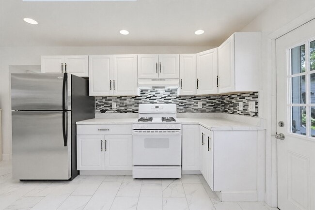 Photo - 11 3rd Ave
