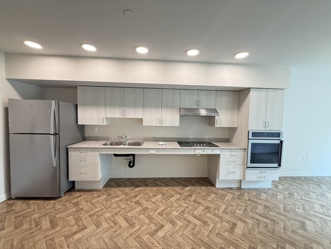 Building Photo - 508 Village Way Unit 508