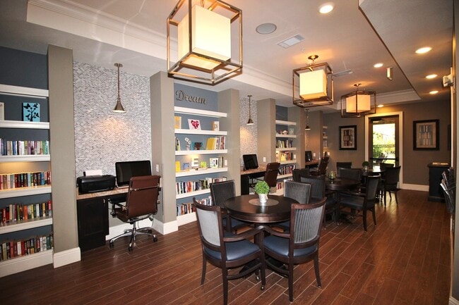 Business Center/Library