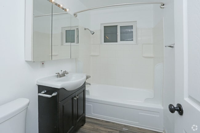 2x1 Bathroom