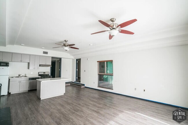 Photo - 11023 Strathmore Dr Apartments Unit 5