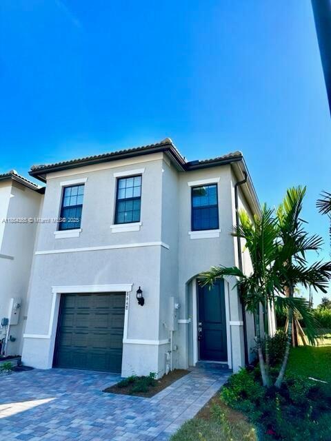 Photo - 8648 Escue St