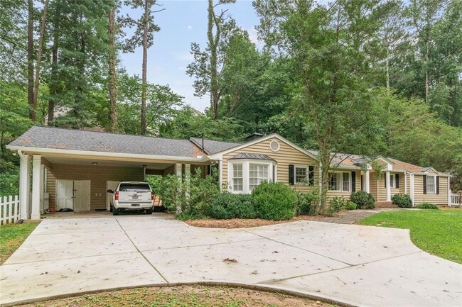 Photo - 2986 Mornington Dr NW