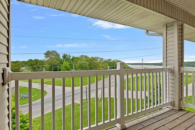 RESERVE AT LAKEVIEW