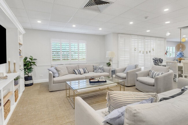 220 Seaview Ct Unit SI FL2-ID1502607P