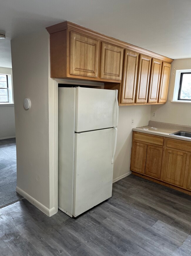 376 Henry St