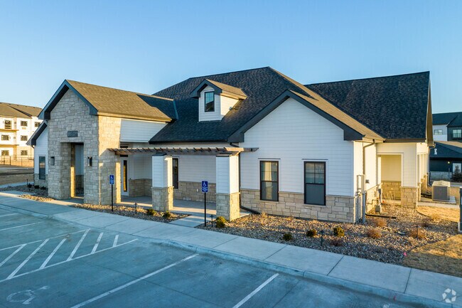 Mansions at Granite Falls