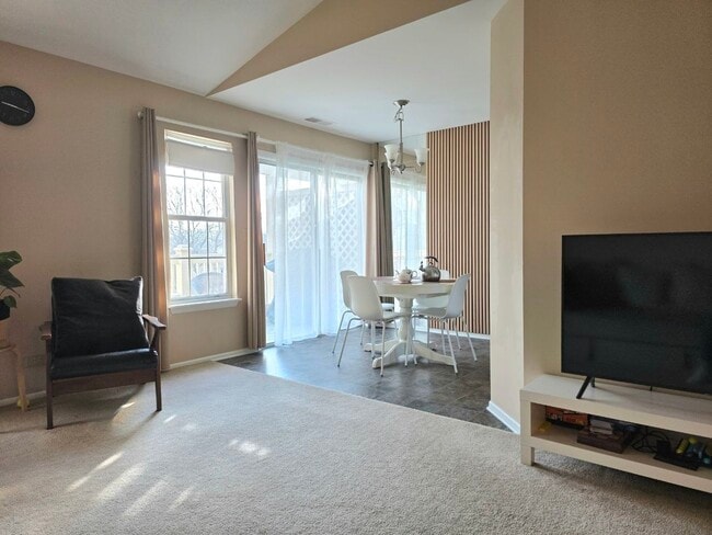 Photo - 1914 Quaker Hollow Ln